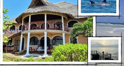 "wagawimbi Villa 560 m2, Breathtaking View of the Indian Ocean, Kenya"