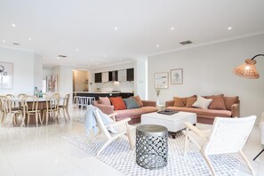 Living area - The Tranquil Retreat - Harbourside Haven @ Martha Cove (Safety Beach)