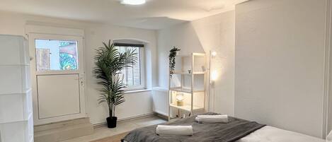 2 dormitorios, tabla de planchar con plancha, wifi y ropa de cama