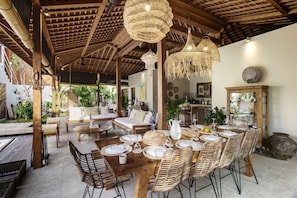 Deluxe Villa, Private Pool, Pool View | Dining room