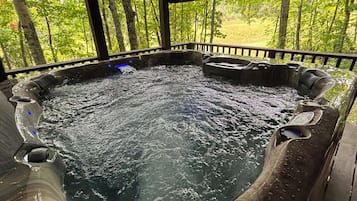 Baignoire à remous extérieure