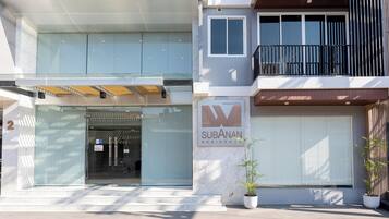 Façana frontal de l'allotjament