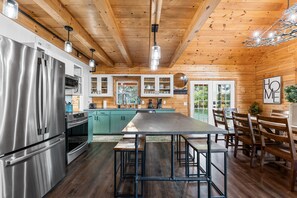 Fridge, microwave, oven, stovetop - Cedar Park Mansion Hideout | Breathtaking Views - Cozy Nightlife - Giant Deck (Branson)