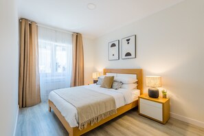 3 soverom, strykejern/-brett, wi-fi (inkludert) og sengetøy