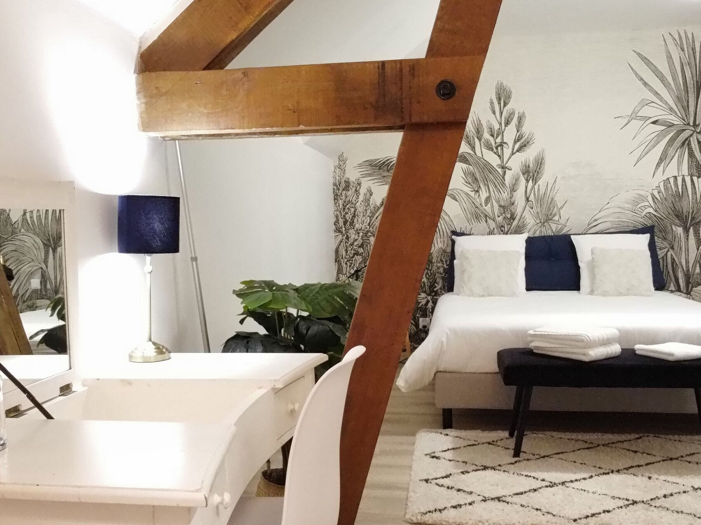 3 室のベッドルーム、WiFi (無料)