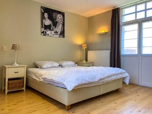 4 habitaciones, escritorio y wifi