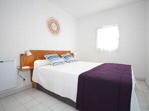 1 bedroom, free WiFi - Renovated T2 with parking, air conditioning in Balaruc-les-Bains (Balaruc-les-Bains)