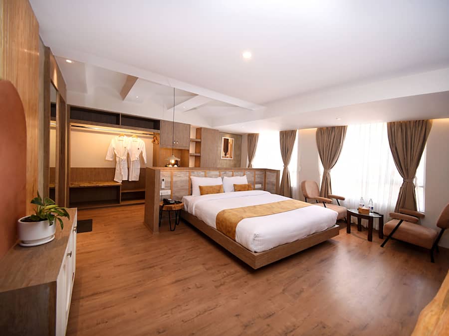 Ropa de cama de alta calidad, colchones con efecto memoria y minibar
