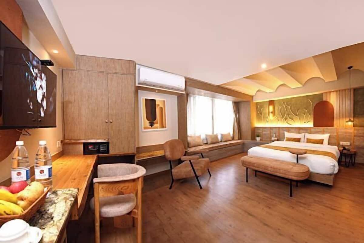 1 kamar tidur, seprai premium, busa memori, dan minibar
