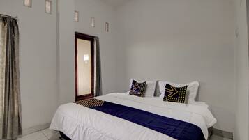 Desk, laptop workspace, blackout curtains, free WiFi