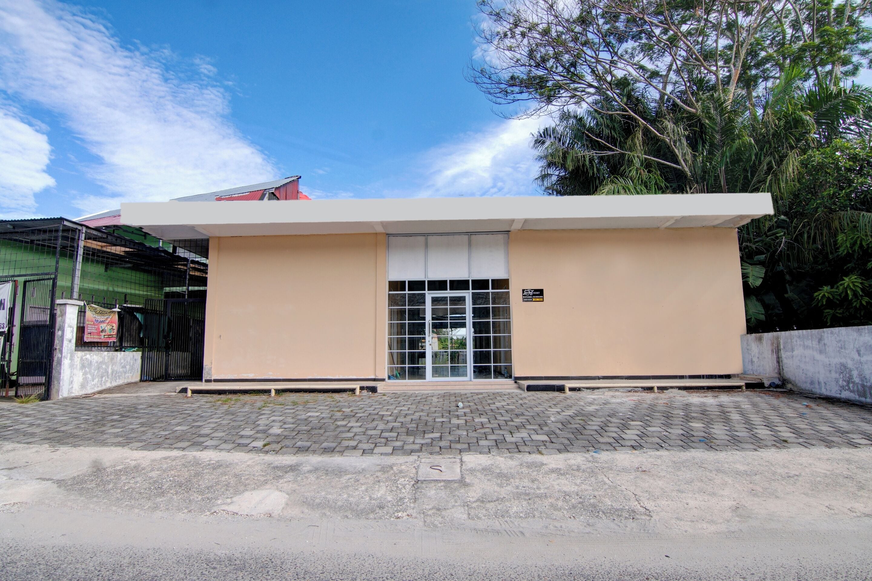 Bagian depan properti