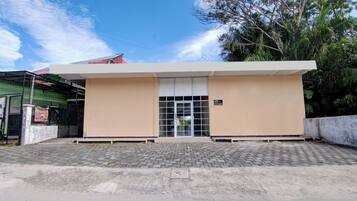 Bagian depan properti
