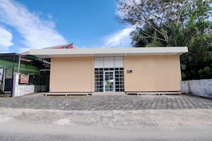 Fachada del alojamiento