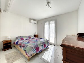 4 camere
