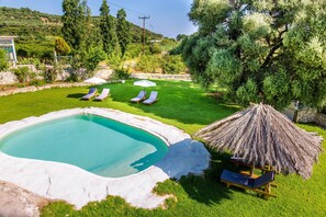 Villa, 3 camere da letto, piscina privata, vista giardino | Piscina | Piscina all'aperto