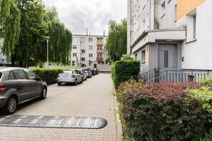 Property grounds - Floriana Stablewskiego 6D | Apartment | Shower (Poznan)