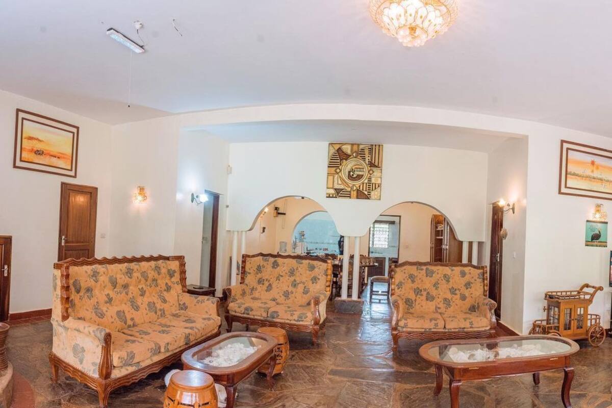 Luxury Villa | Memory foam beds, WiFi (free)