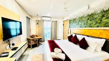 Quarto família | 1 quarto, roupas de cama premium, frigobar, individualmente mobiliados