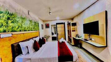 Quarto casal standard, 1 cama de casal, vista para a cidade | 1 quarto, roupas de cama premium, frigobar, individualmente mobiliados