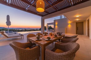 Villa, 4 Bedrooms, Private Pool, Garden View | Property grounds
