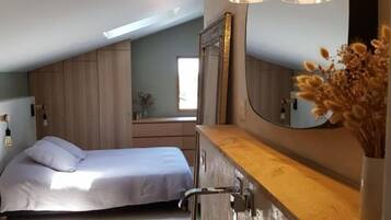 4 chambres, bureau, fer et planche Ă repasser, Wi-Fi