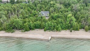 På stranden og strandhåndklær