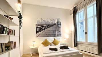 2 dormitoris, planxa i posts de planxar, wifi i roba de llit