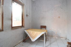 Meja sambut tetamu