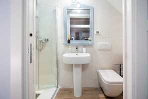 Room, 1 Bedroom, City View | Bathroom - Casa Polo Rovinj Apartments (Rovinj)