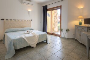 Appartement, 1 chambre, balcon, vue piscine