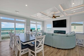 Interior - Experience luxury at 'Key to Paradise' in Oak Island, perfect for 22 guests. (Oak Island)
