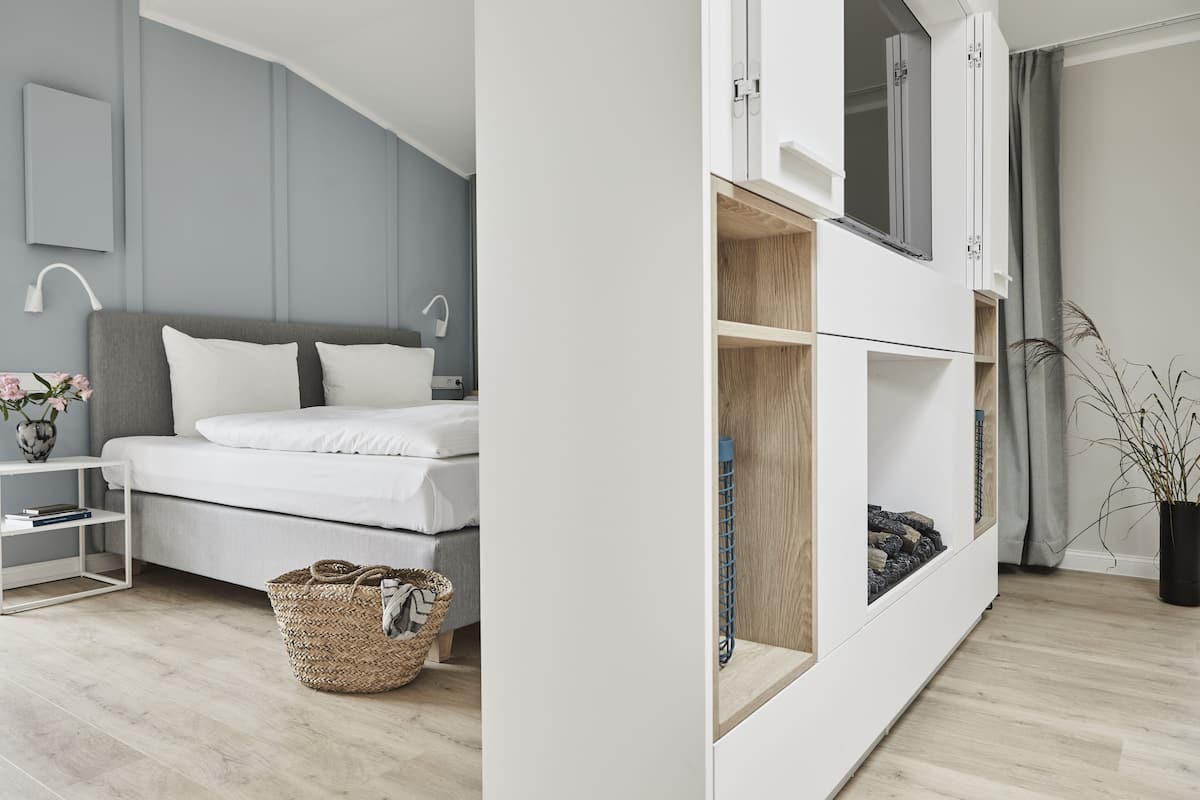 Wellness Studio with forrest view, steam bath and balcony | 2 bedrooms, free WiFi