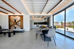 Dining - Villa Flamingo - Private pool, sleeps 8+, 300m away from renowned Issos Beach (Corfu)