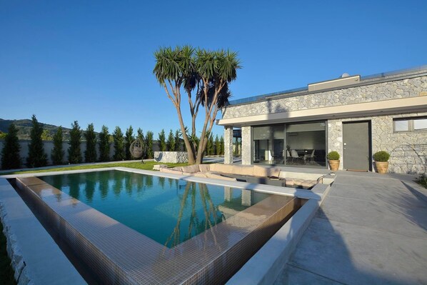 Pool - Villa Flamingo - Private pool, sleeps 8+, 300m away from renowned Issos Beach (Corfu)