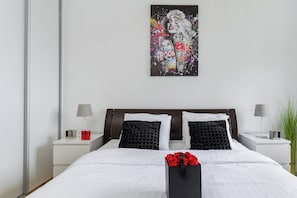 Comfort Apartment | 3 bedrooms, individually furnished, desk, laptop workspace