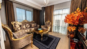 Exclusive-Suite, 3 Schlafzimmer, Meerblick | 2 Schlafzimmer, Bettwäsche aus ägyptischer Baumwolle