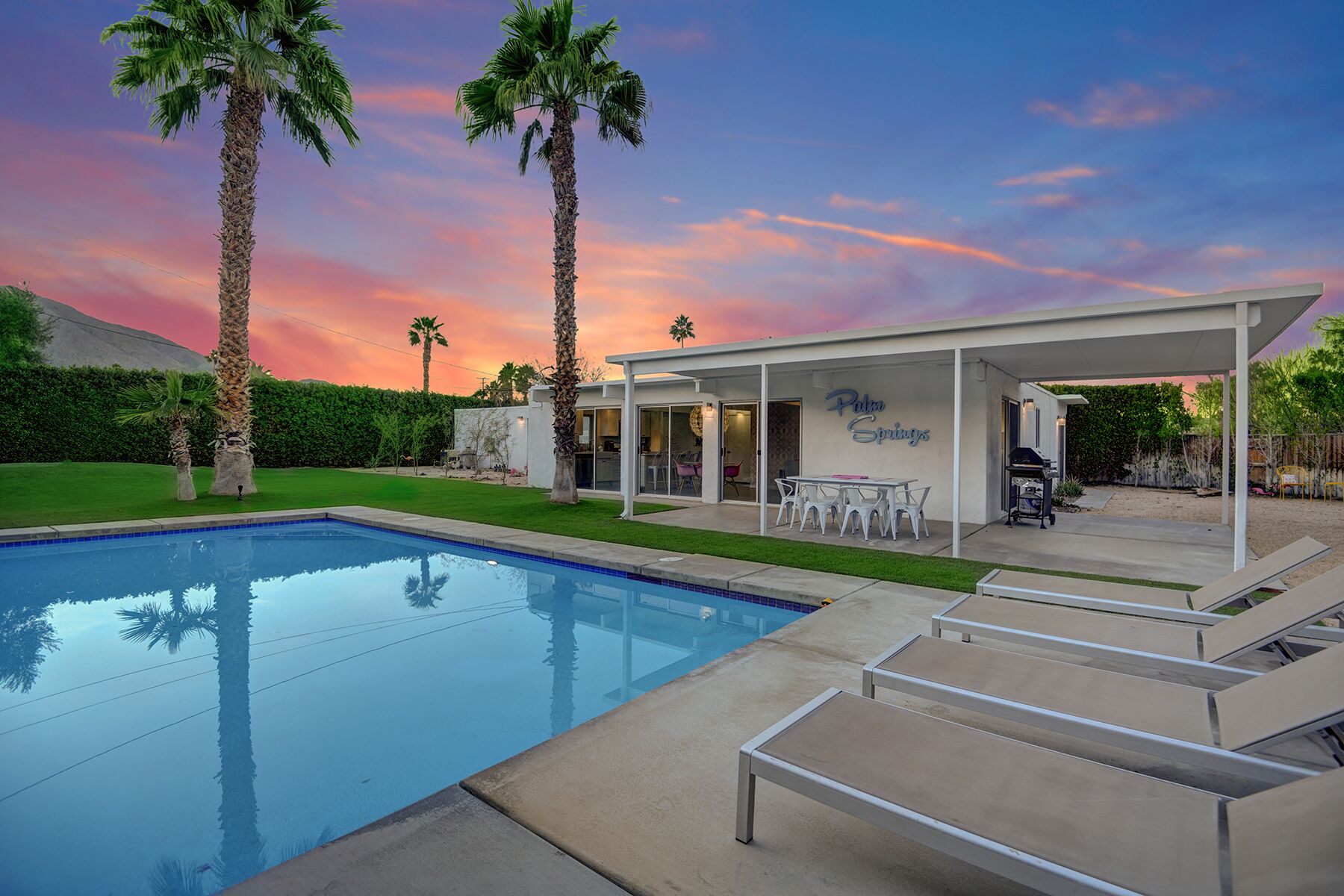 Flamingo House: Luxe Midcentury Modern Gem - A Ryson Property