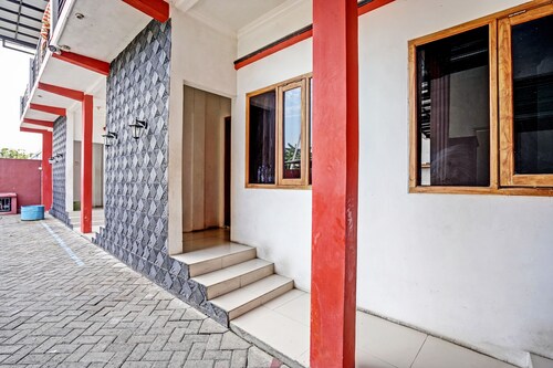 OYO 92736 Bougenville Rover