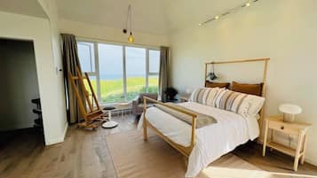 4 quartos, cofres nos quartos, berço de viagem, Wi-Fi de cortesia