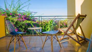 Room, 1 Bedroom, Smoking, Balcony | Balkoni
