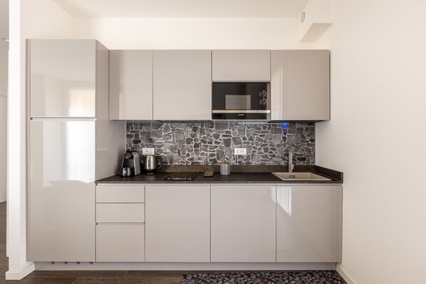 Fridge, microwave, oven, dishwasher