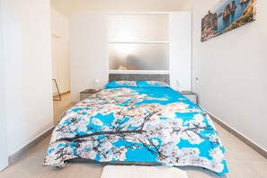 1 bedroom, free WiFi, bed sheets - LUXURY ROOM LA MANDORLA 
 (Caltabellotta)