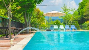 Kolam renang terbuka 