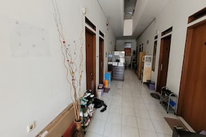 Lobby - Hotel O Regol Srimahi Residence (Bandung)