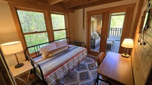 3 chambres, bureau, Wi-Fi gratuit, draps fournis