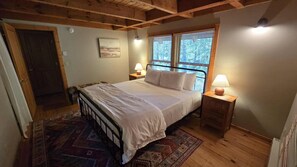 3 chambres, bureau, accès au Wi-Fi (inclus), literie fournie