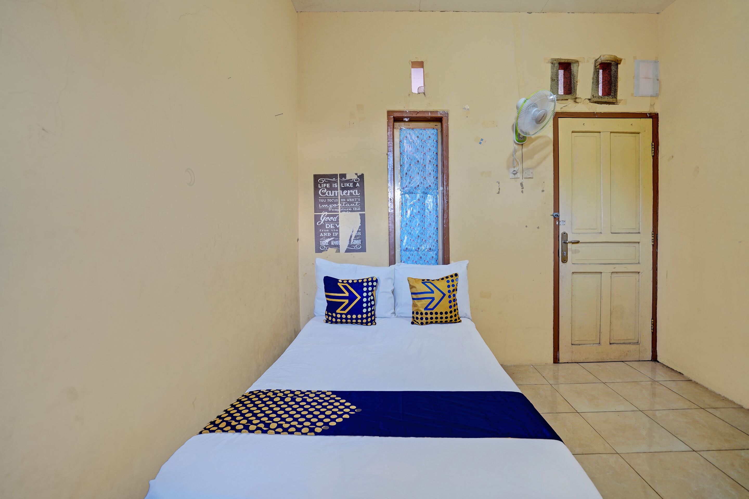 Double Room | Meja, Wi-fi percuma, cadar katil 