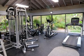Fitness facility - Stunning Ocean View 2BR/2BA Condo in Exclusive 1800 Atlantic Community (Key West)