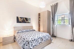 2 bedrooms, iron/ironing board, free WiFi, bed sheets - Cozy Villa with whirlpool and emotional shower surrounded by nature (Ceglie Messapica)