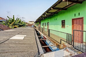Exterior - Hotel O Lestari Syariah (Sidoarjo)